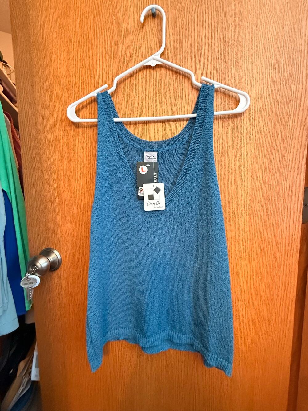 NWT Light Knit Sweater Tank Size Large
